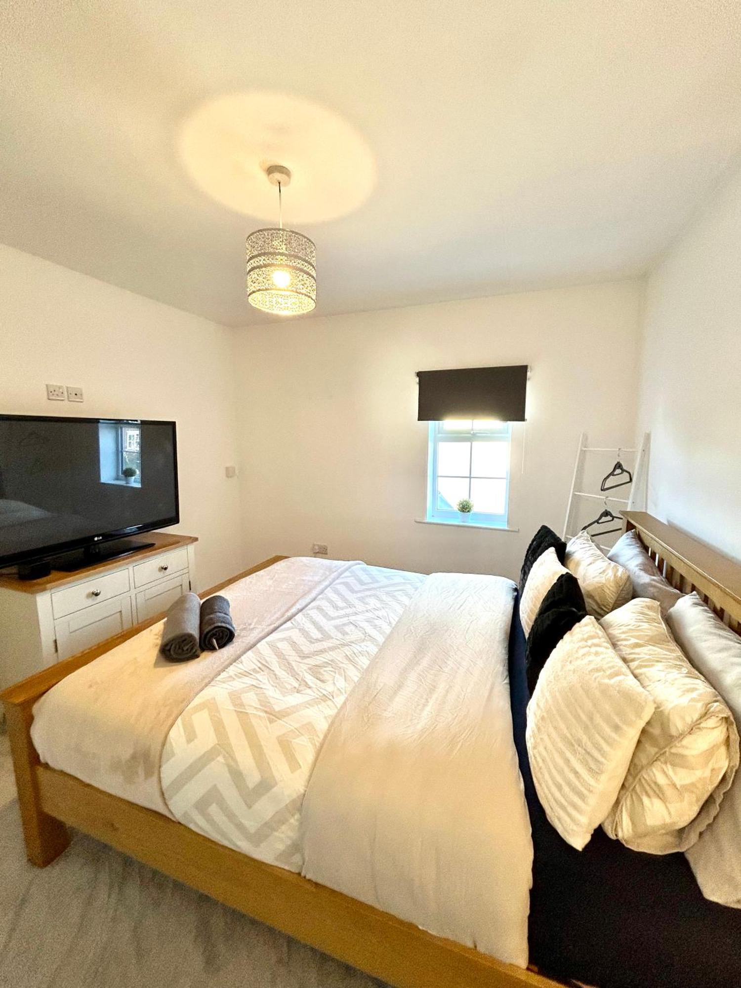 Luxury Countryside Stay - Waters Upton, Telford Eksteriør billede